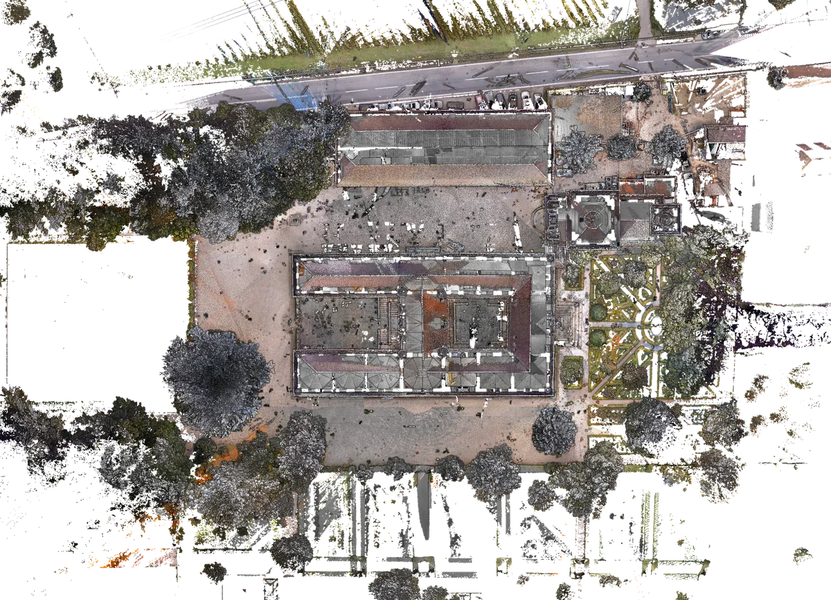Site plan, seen from above. The house in the centre; the chapel at the north-east corner; to the north, across the forecourt, the wine-press house; to the east, the box parterre. The empty rectangle to the west is the reflecting pool: water returns no points.